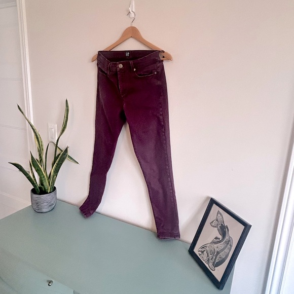 GAP Skinny Jeans, Size 28 in Burgandy - Picture 3 of 8